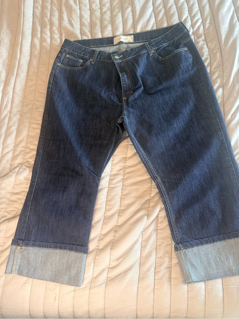 Merona Women’s Dark Wash Cuffed Capri Jeans Size 18 Stretch
